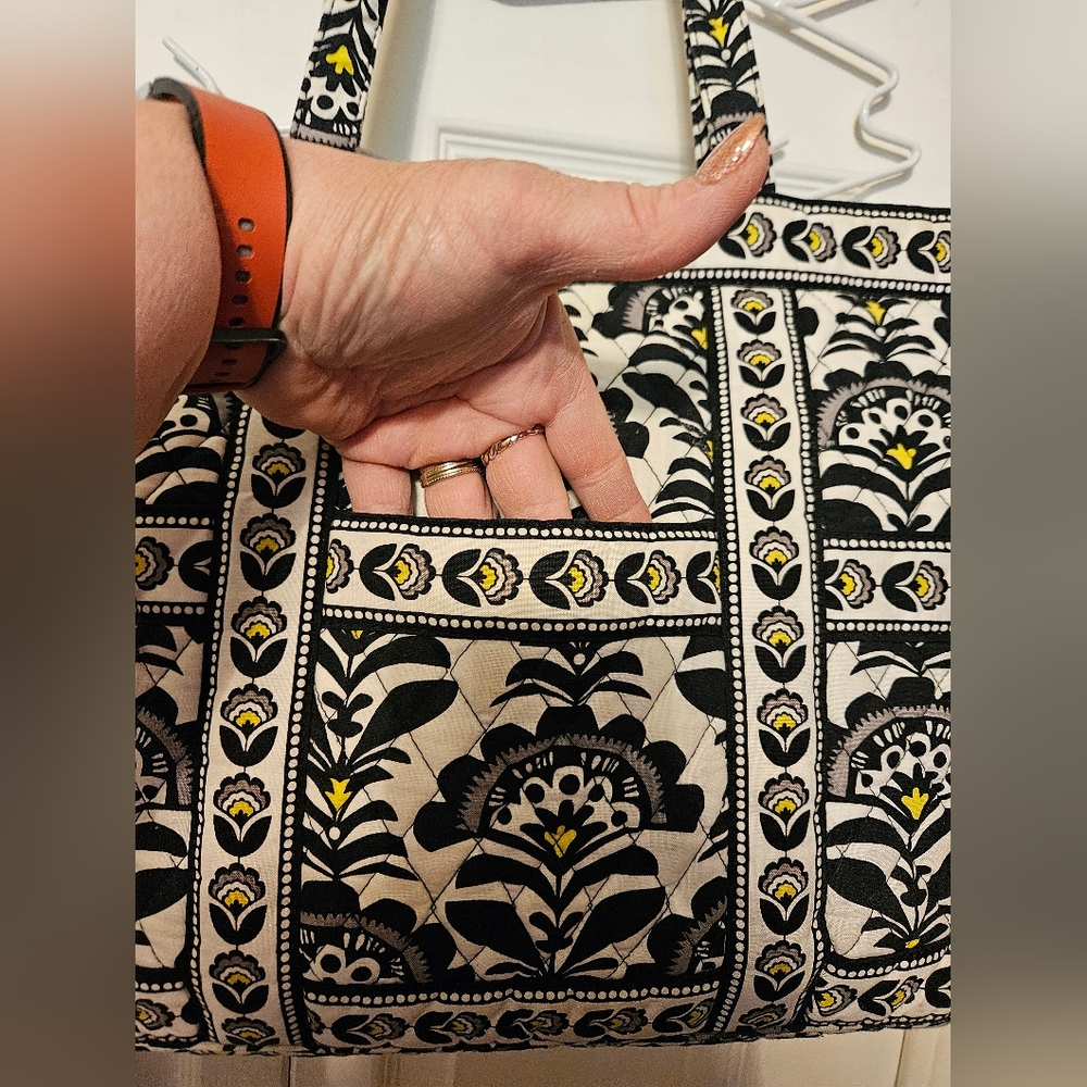 #007- VERA BRADLEY- Black, Yellow, and White Tote Bag - Picture 11 of 16